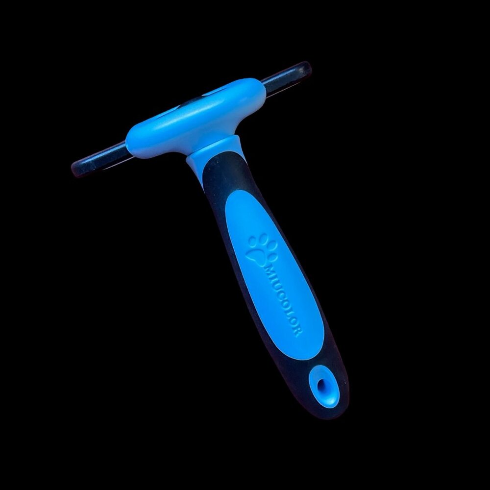 Deshedding Tool for Dogs